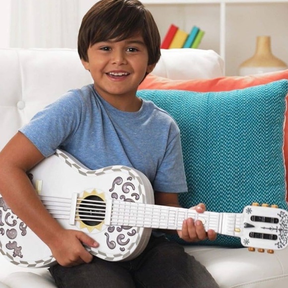Disney Coco Interactive Guitar - Picture 3 of 7